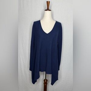 Vintage C by Bloomingdale’s Cashmere Navy Blue VNeck Sweater
Medium